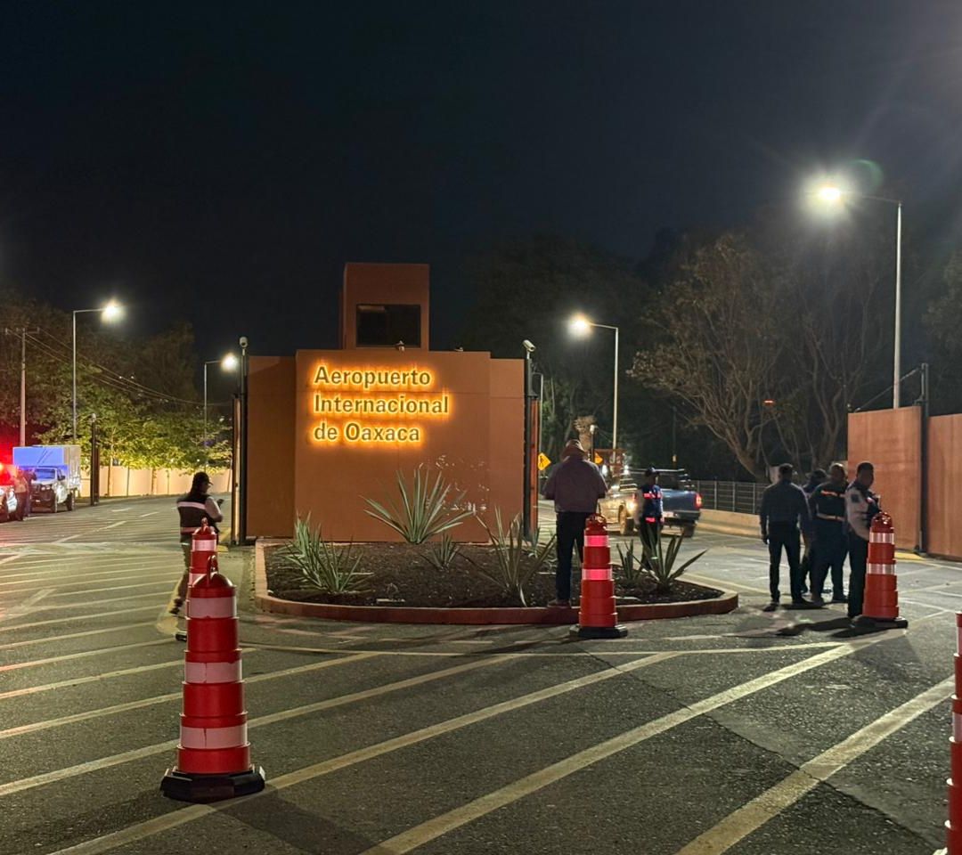 Plantón de la CNTE Aeropuerto de Oaxaca